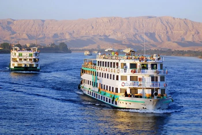 Cruise-on-the-Nile